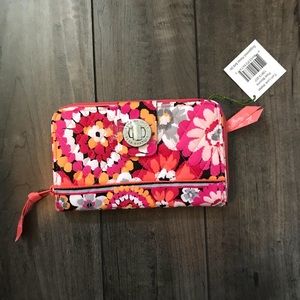 | Vera Bradley | Pixie Bloom | NWT |